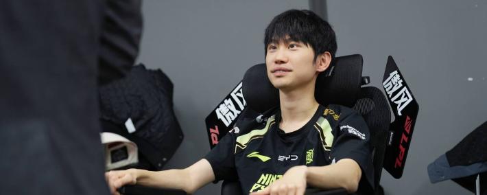 LOL換(huàn)线创始人(rén)拿下首胜！赛后采访淚(lèi)洒赛场，自我点評(píng)：烂到流脓