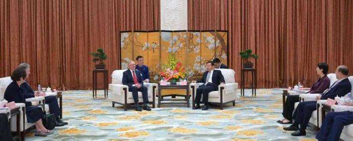 王晓晖施(shī)小(xiǎo)琳會(huì)見(jiàn)澳大(dà)利亚总理阿尔巴尼(ní)斯 共同出蓆(xí)2026澳网亚太区外卡賽(sài)落地成都宣布仪式