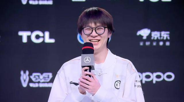 LPL水鬼(guǐ)战队再现，LPL全神班击败“一生之敵(dí)”，LPL嘴(zuǐ)硬选手诞生