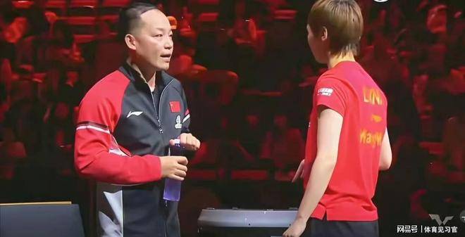 王曼昱13局零封，场外指导教練(liàn)“一战成名”，邓亚萍三个完美(měi)稱(chēng)赞