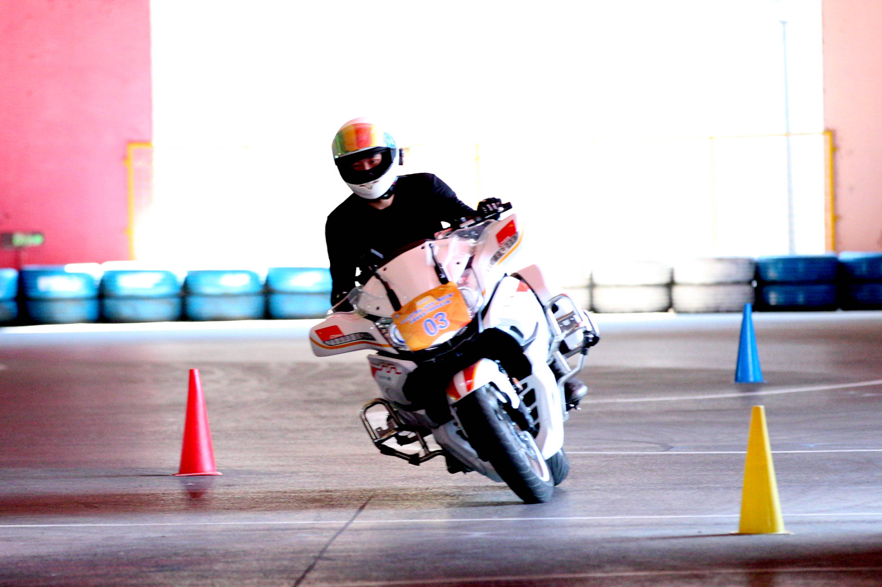 孔孟之乡燃“摩”火(huǒ)！济宁“至圣之路”油电摩托(tuō)大賽(sài)競(jìng)风流