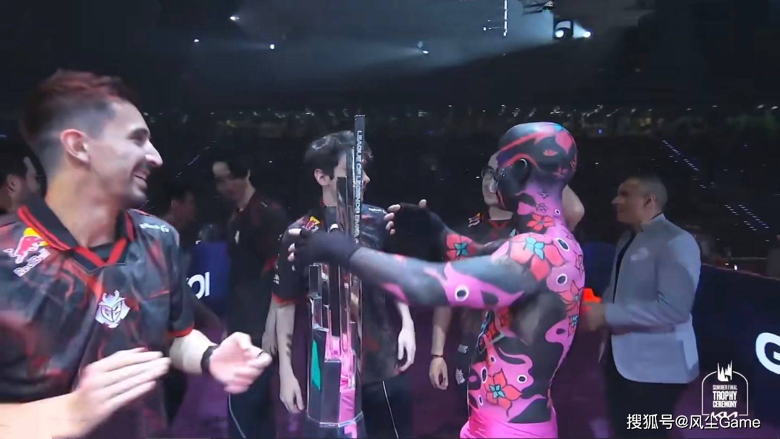 LOL首位联赛15冠(guān)王诞生！G2速通MKOI夺冠(guān)，S赛种子顺位全部確(què)定