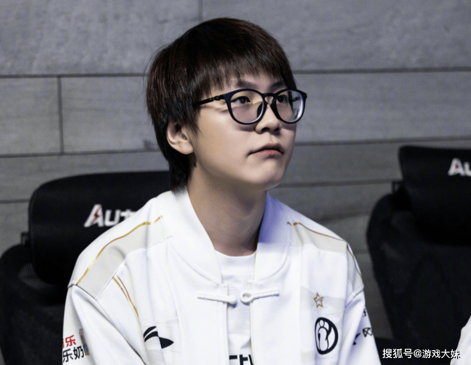 外媒统计S赛选手助(zhù)攻榜，LPL三人上榜，LCK包揽前二