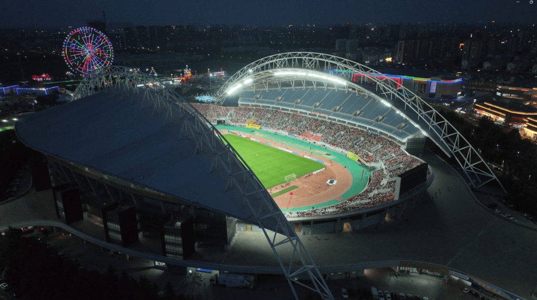 赛事不断，人流不息：濰(wéi)坊奥体中心点燃城市(shì)激情