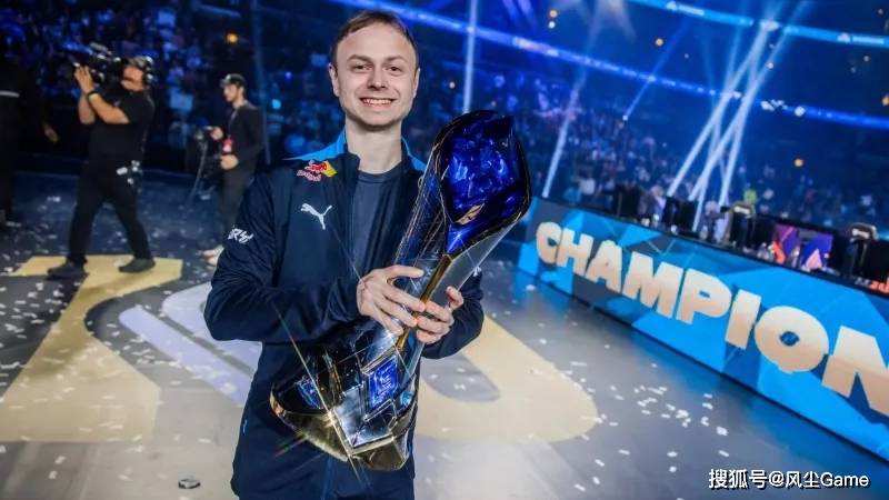 LOL传奇中单官宣退役！连續(xù)8年进世界赛，巅峰期把IG打到解散(sàn)