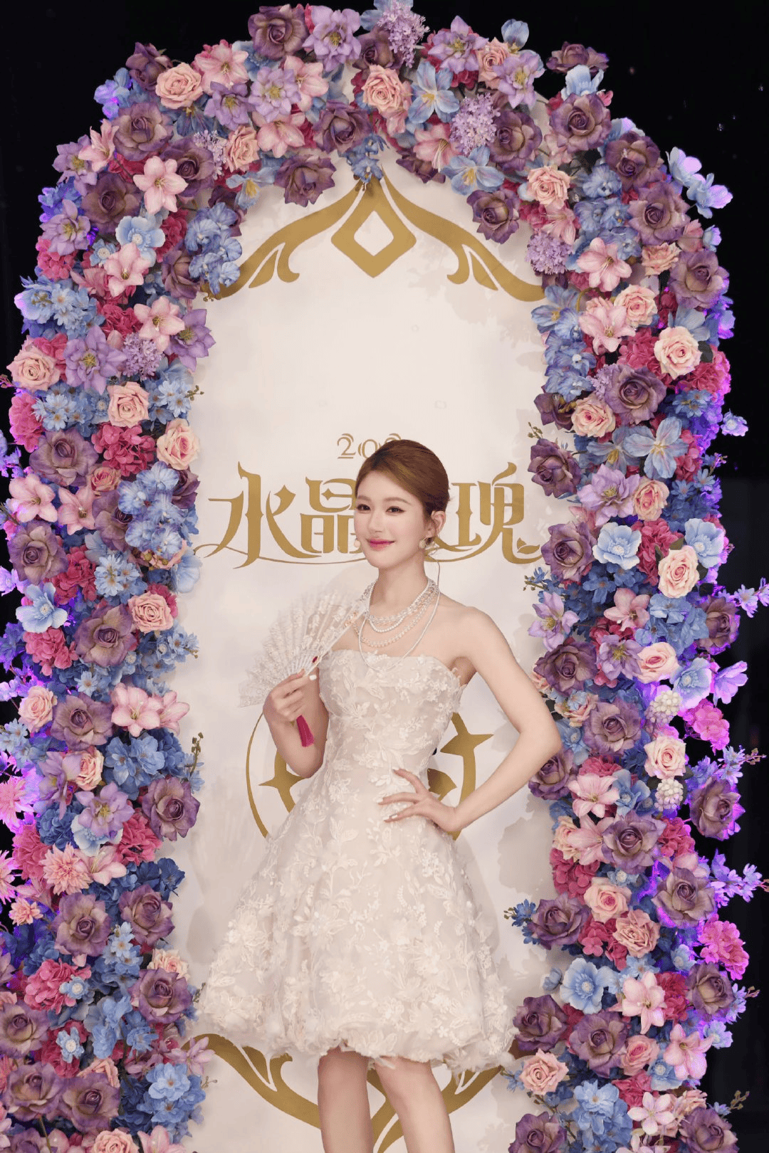 LOL手游老友记：看手游如何把明星变成玩家的峡谷邻居