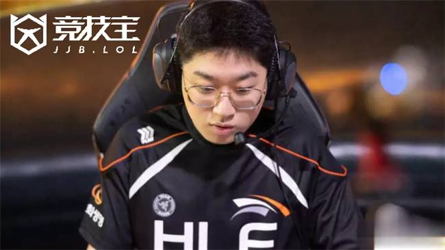 LOL：LPL冬季转会期临近竞拍，JDG重金(jīn)布局意图再造銀(yín)河战舰