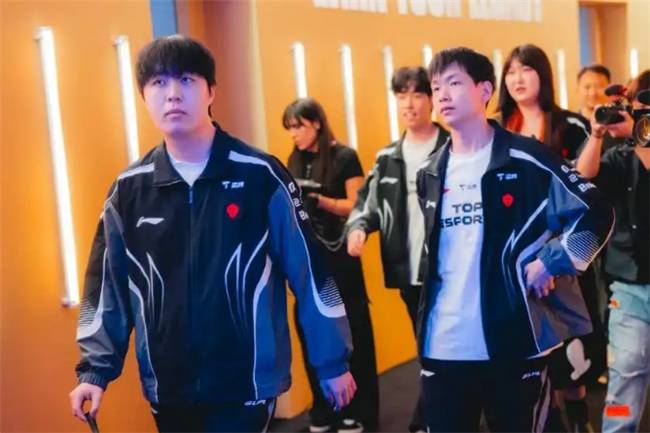 【一竞技1JingJi】LOL：Kanavi继续效力LPL IG下路下赛季或將(jiāng)大换血！