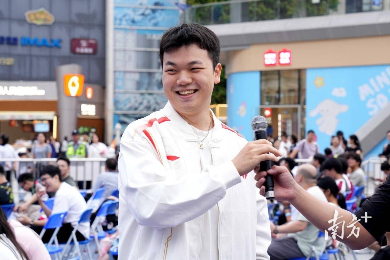 大湾区电競(jìng)迷再聚万江，LOL峡谷传奇观赛派对落幕