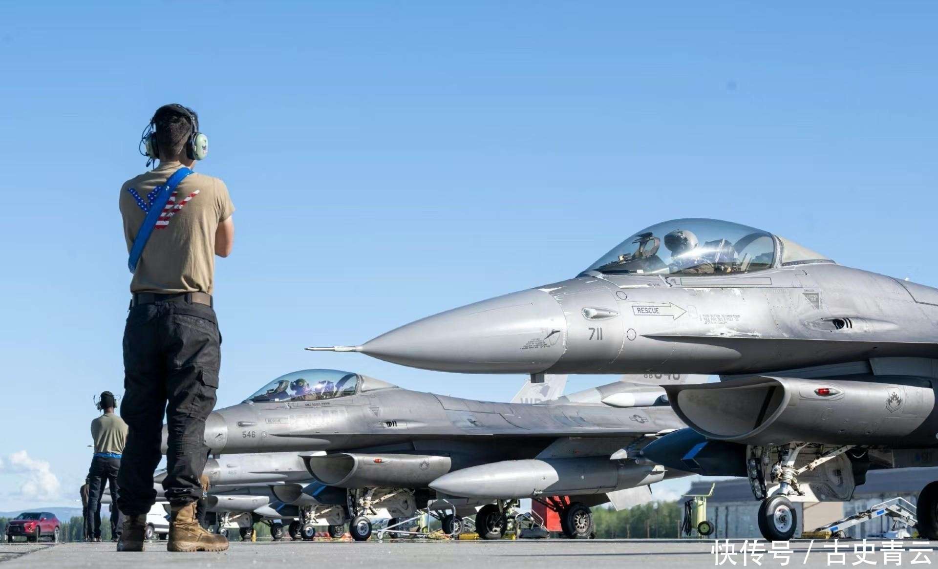 全球最新空军战力(lì)榜惹争议，美国第1，俄第2，第3竟(jìng)然(rán)不是中国？